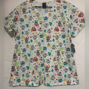 BNWT Zoe & Chloe Owl scrub top size Large